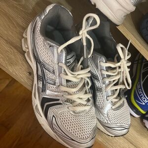 Asics Men's Metallic Silver and Black Sneakers